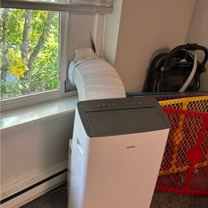 Danby Portable Air Conditioner in White